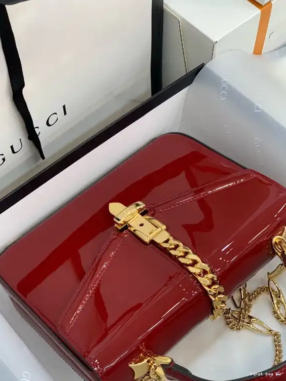 First bag ru TOP 1969 MINI Sylvie LEATHER BAG PATENT GUCCI HANDLE 0415